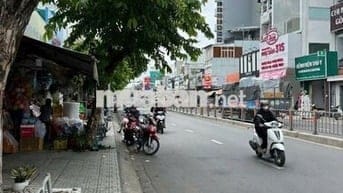 🆘CHO THUÊ MẶT BẰNG MẶT TIỀN PHAN VĂN TRỊ🆘150m2-TRỐNG SUỐT-CÓ VĨA HÈ