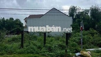 Bán lô đất mặt tiền đường DT 605, sát bên Karaoke khách sạn Royal