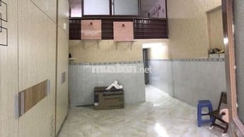 Cho thuê căn hộ chung cư  đường Hùng Vương, gần công viên Hòa Bình