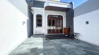 CHO THUÊ NHÀ CẤP 4 MỚI XÂY PHÍA BẮC NHA TRANG