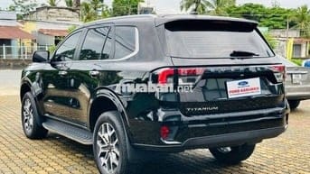 Ford Everest 2022 Titanium 2.0L 4x2 AT - 27000 km