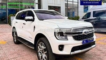 Ford Everest Titan 4x2 Trắng 7 chỗ T8/2023