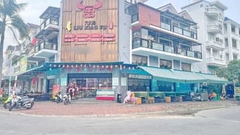 Bán Nhà Góc 2MT Q7 13x20m, Đối Diện Vincom, HDT 110 Triệu/ bán 69 tỷ