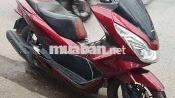 Xe máy Honda PCX màu đỏ, đời 2014