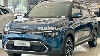 Kia Carens luxury giảm giá cực sốc cuối năm