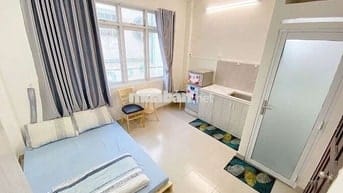 Studio Full Nội Thất,Thang Máy Nhà Xe Rộng. Nằm Trên Phan Xích Long.
