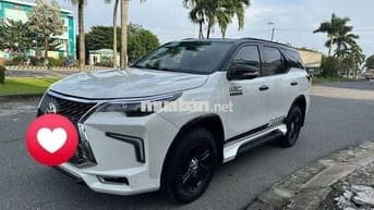 Toyota Fortuner 2017 2.4G 4x2 MT - 105 km