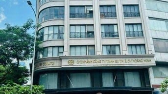 Bán nhà mặt tiền đường 30m BÀU CÁT, DT: 8X18m, 4 tấm, giá 64 tỷ.