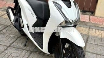 SH 125 ABS 2019 Hàng bỏ mẫu màu trắng Ngọc Trinh