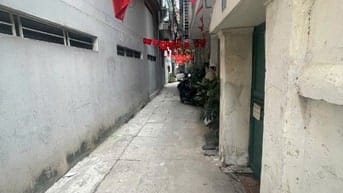Bán nhà phố Chính Kinh MT 6.5m– ngõ rộng, gần ô tô 10m – 4 tầng ở ngay