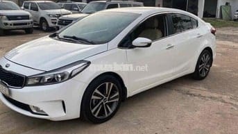 Kia Cerato 2018 1.6 MT rin đẹp fun đồ chơi giá mềm
