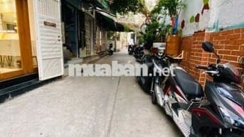 NHÀ 1/ QUẬN TRUNG TÂM PHÚ NHUẬN - 3 TẦNG BTCT - CHỈ 1.75 TỶ TL Cc