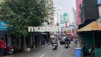 BÁN NHÀ MẶT TIỀN KD ĐƯỜNG NHỰA 8M - NGAY VÒNG XOAY LĂNG CHA CẢ