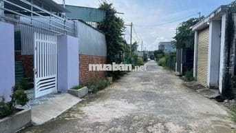 Bán nhà cấp bốn diện tích 105 m² 2  pngủ gần trường mầm non họa mi