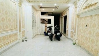 Bán nhà 5 tầng 52m2 phố Khương Trung, Khương Đình nhà đẹp, giá tốt