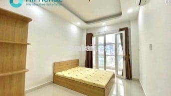 Cho thuê căn hộ 2 phòng ngủ ngay chân cầu chà và Q5
