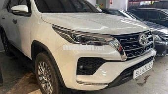 Toyota Fortuner 2024 2.7V 4x2 AT - 3100 km