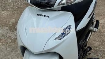 Wave 110 Áo team mới mua hãng