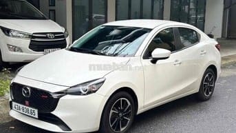 Mazda 2 2024 Luxury - 9000 km