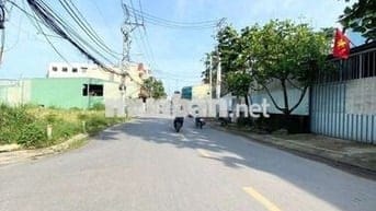 1% hh ace nhận đủ. 2 lô Đất đẹp, vuông  đường 8m, xe tải lớn tới nơi