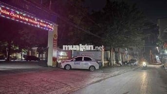 Bán nhà tựu liệt Thanh Trì xây dựng 5.tâng.