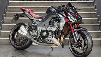 Z1000 ABS ĐỎ CANDY CHẠY LƯỚT