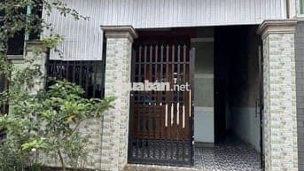Bán gấp căn nhà cấp 4 ở 1/ Đ. Bà Điểm 4 , Hóc Môn 80m2 SHR giá 970tr