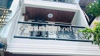 🏡 Nhà cho thuê mới xây – hẻm ô tô Nguyễn Duy, 3 tầng, 2 phòng, 3wc