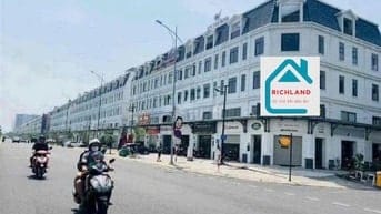 Cho thuê Tòa Nhà mặt tiền : 24-26-28 Song Hành, Phường An Phú, Q. 2
