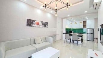 Cho thuê căn góc full nội thất đẹp ở ngay tầng cao view thoáng