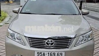 Toyota Camry 2014 2.5Q - 79900 km