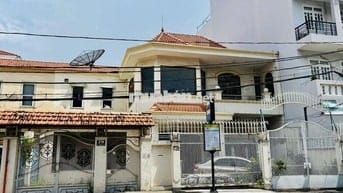 Biệt thự 79 Võ Oanh, Q.Bình Thạnh - DT 12x18m, TRỆT LẦU, Sân rộng