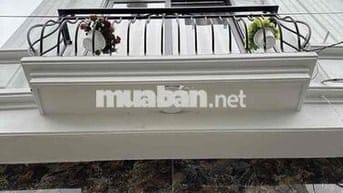 NHÀ MỚI- 10M RA OTO TRÁNH-YÊN BỆ FULL NỘI THẤT