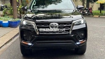 CẦN BÁN NHANH TOYOTA FORTUNER 2.4G AT 2024