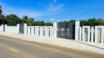 Mặt tiền Đoàn Trung Còn, ngay sát Tỉnh lộ 52
DT 654M2 -12.5m x 52,8m