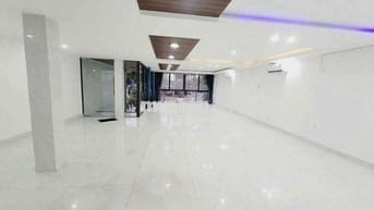 Cho thuê tòa nhà 4 tầng mt Hồ Xuân Hương, Ngũ Hành Sơn