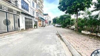 CẦN BÁN MẢNH ĐẤT KĐT LAI XÁ - PHỐ NHỔN 65M VỈ HÈ OTO GIÁ 11 TỶ