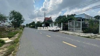 CẦN BÁN GẤP ĐẤT NỀN MẶT TIỀN GIÁ 11 TỶ 5(SỔ HỒNG RIÊNG)