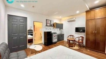 Cho thuê Căn Hộ Full nội thất - Mặt tiền đường lớn - Thang máy