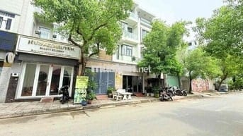 CHO THUÊ NHÀ TÂN QUY ĐÔNG, TRỆT 2 LẦU, 4x18M, FULL NT, 25 TRIỆU