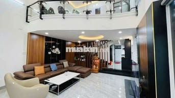 Bán lô góc 3 tầng mặt tiền đường 5m5 hòa cường