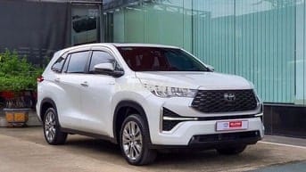 Innova Cross HEV 2024 - 5702 km -980 THƯƠNG LƯỢNG