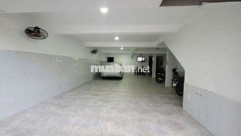 Cho thuê 3 tầng mặt tiền Hồ Xuân Hương
