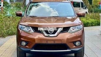 Nissan X trail 2016 2.5 SV 4WD - 10 km