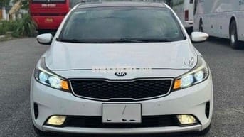 Kia Cerato 2017 2.0 AT - 7000 km