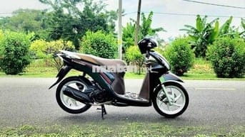 Cần bán vision 2020 màu xanh reu biển sài gon