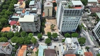 Bán 1300m² đất mặt tiền góc Hai Bà Trưng, Quận 1