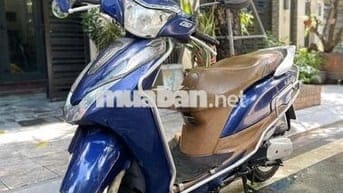 Xe Lead màu xanh đời 2014