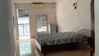 Cho nữ thuê phòng nguyên lầu 3, lối đi riêng (cách đường chính 30m)