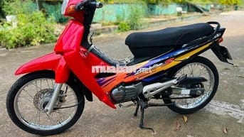 Honda Smile 2 thì siêu hiếm, đi cafe hết bài
